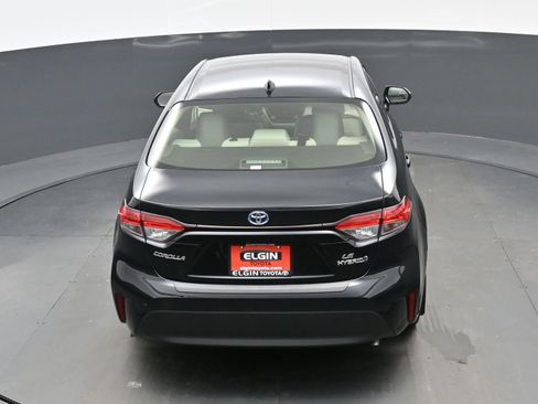 Used 2024 Toyota Corolla LE image 37