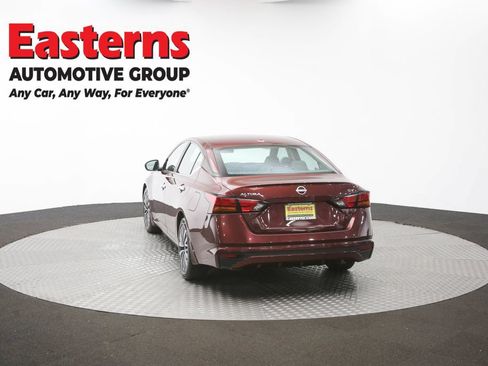 Used 2024 Nissan Altima 2.5 SV FWD image 34