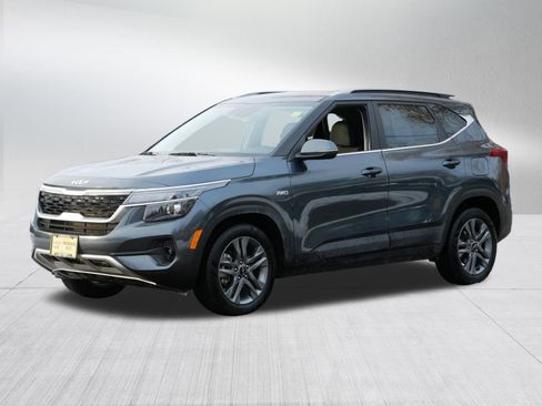 Certified 2023 Kia Seltos S w/ Navigation Package image 3