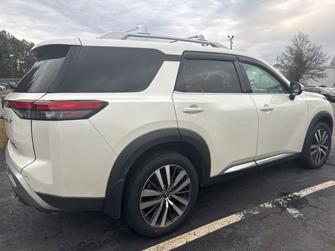 Certified 2022 Nissan Pathfinder Platinum w/ Cargo Package image 2