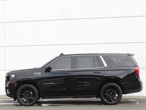 Used 2022 GMC Yukon SLE AWD/4WD image 4