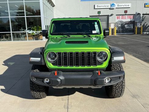 New 2025 Jeep Gladiator Mojave w/ Convenience Group image 5