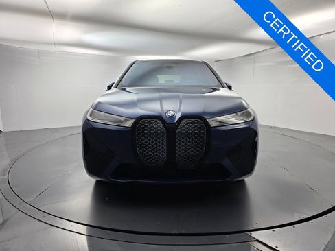 Used 2024 BMW iX xDrive50 w/ Premium Package AWD/4WD image 2