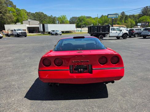 Used 1988 Chevrolet Corvette Coupe image 4