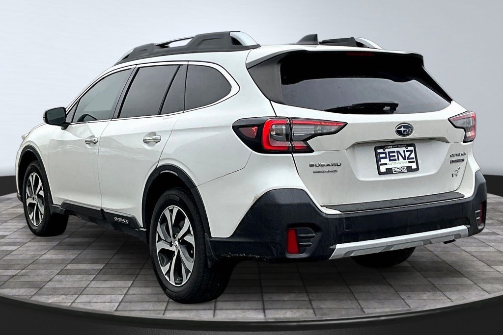 Used 2021 Subaru Outback Touring XT AWD/4WD image 4
