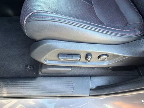 Used 2025 Honda Pilot Black Edition image 21