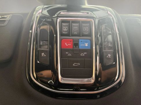 Used 2023 Jeep Grand Cherokee L Summit w/ Advanced Protech Group IV AWD/4WD image 24