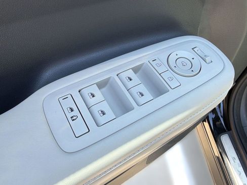 Used 2024 Hyundai Santa Fe Calligraphy FWD image 19