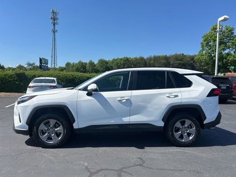 Used 2024 Toyota RAV4 XLE FWD image 12