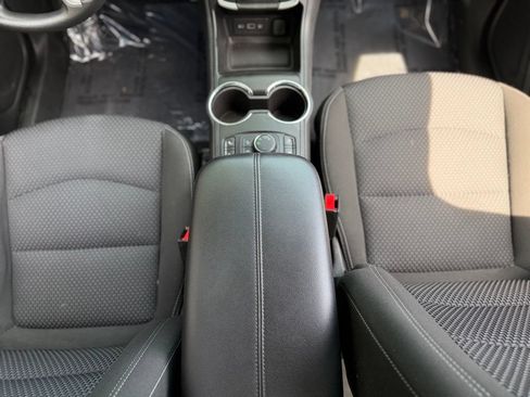 Used 2023 GMC Terrain SLE w/ Driver Convenience Package AWD/4WD image 44
