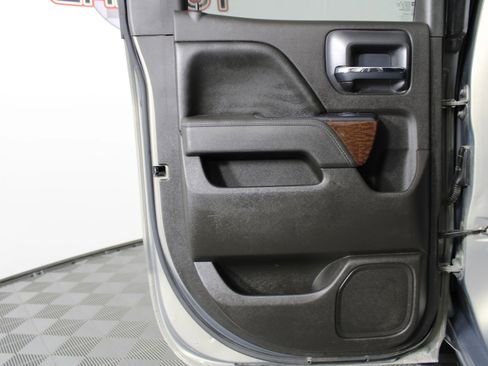 Used 2017 GMC Sierra 1500 SLE w/ SLE Value Package image 42