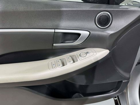 Used 2024 Hyundai Sonata SEL w/ Convenience Package FWD image 18