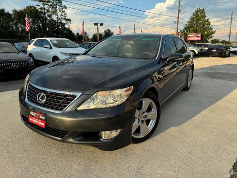 Used 2011 Lexus LS 460 w/ Touring Edition RWD image 2