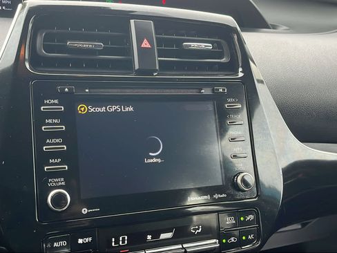 Used 2020 Toyota Prius Prime LE FWD image 15
