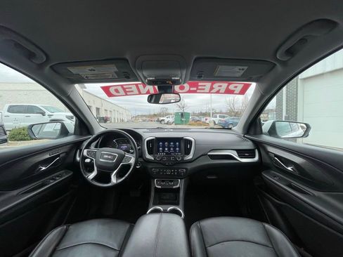 Used 2022 GMC Terrain SLT image 27