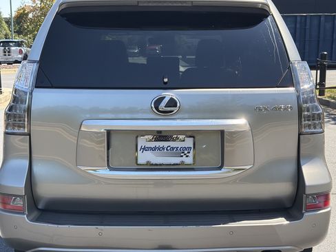 Used 2023 Lexus GX 460 Premium w/ Premium Package AWD/4WD image 34