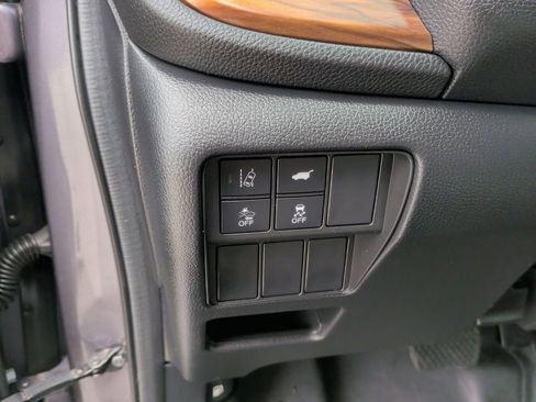 Used 2018 Honda CR-V Touring image 14