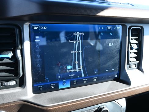 Used 2022 Ford Bronco Outer Banks image 25