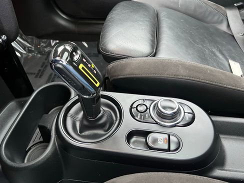 Used 2022 MINI Cooper SE image 25