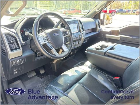 Used 2019 Ford F150 Lariat w/ Trailer Tow Package image 4