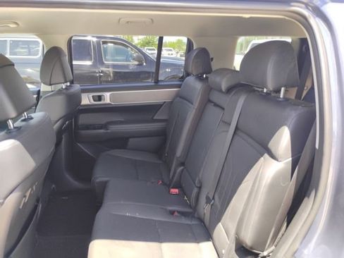 Used 2025 Hyundai Santa Fe SEL AWD/4WD image 14
