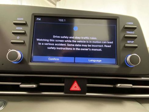 Certified 2025 Hyundai Elantra Sport image 15