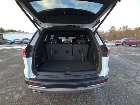 New 2026 GMC Acadia Elevation image 26