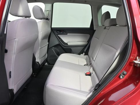 Used 2017 Subaru Forester 2.5i Premium AWD/4WD image 21