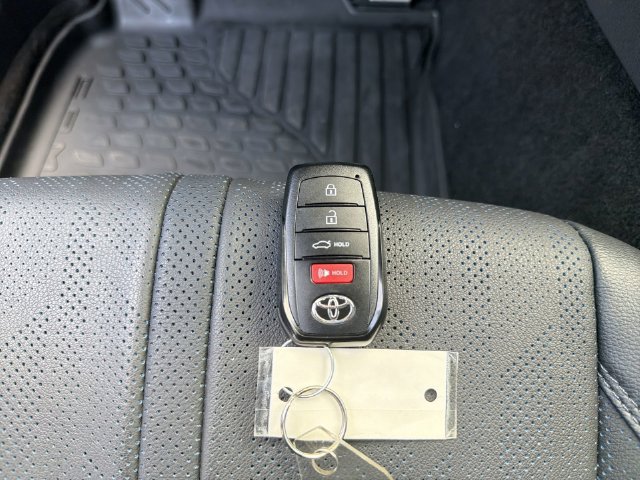 Used 2026 Toyota Camry XSE FWD image 34