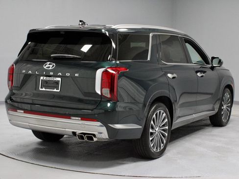 Used 2025 Hyundai Palisade Calligraphy FWD image 12
