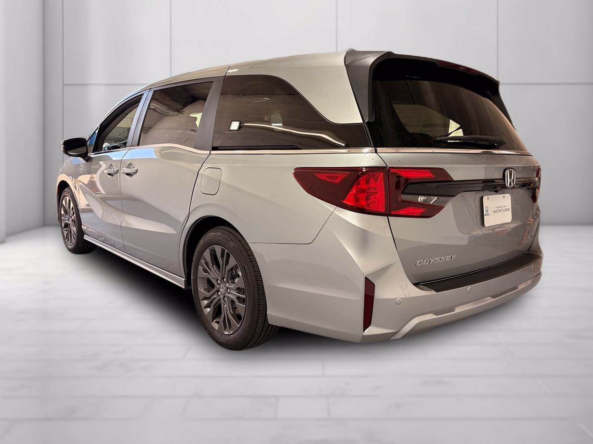 New 2027 Honda Odyssey Touring image 4