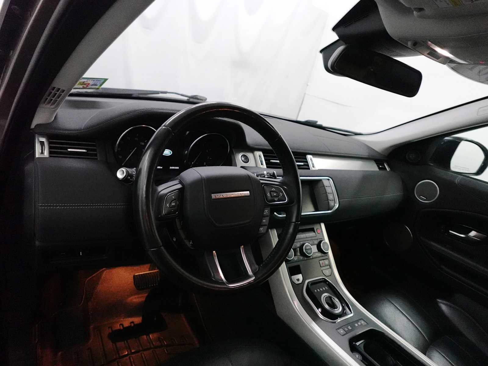 Used 2016 Land Rover Range Rover Evoque SE AWD/4WD image 15
