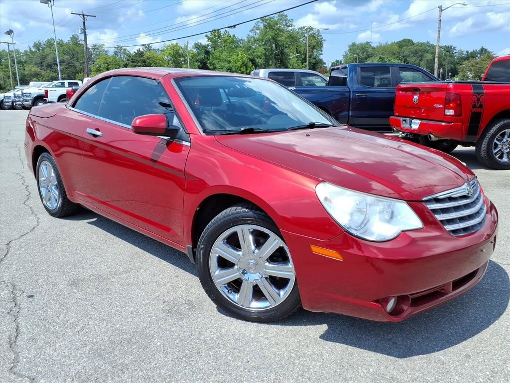 Used 2010 Chrysler Sebring Limited FWD image 2