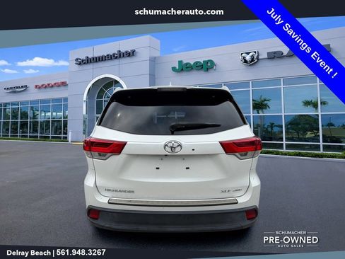 Used 2018 Toyota Highlander XLE w/ Protection Package #3 AWD/4WD image 6