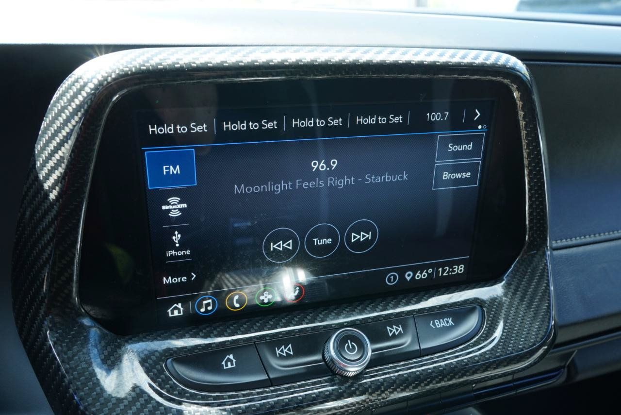 Used 2020 Chevrolet Camaro SS RWD image 35