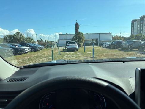 Used 2025 Toyota RAV4 LE image 34