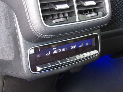 New 2026 Mercedes-Benz GLS 450 4MATIC image 37