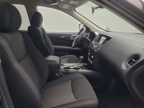 Used 2020 Nissan Pathfinder S FWD image 21