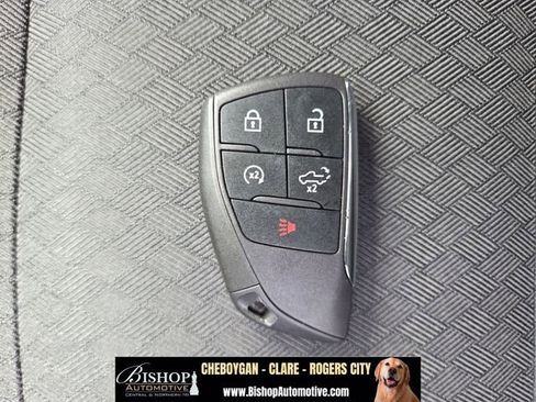 Used 2023 Chevrolet Silverado 1500 LT AWD/4WD image 11