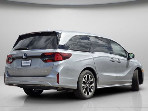 New 2026 Honda Odyssey Elite image 8