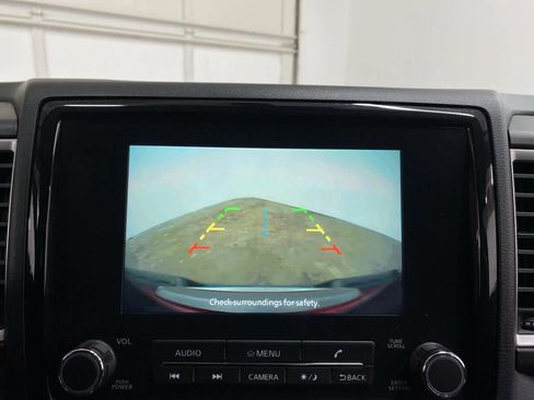 Used 2023 Nissan Frontier SV image 25