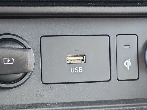 Used 2022 Hyundai Kona Limited image 24