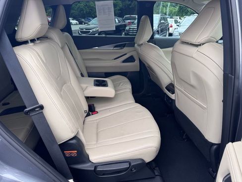 Used 2023 INFINITI QX60 Luxe w/ Performance Audio Package FWD image 30