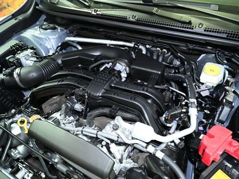 Used 2025 Subaru Crosstrek 2.0i Premium image 20