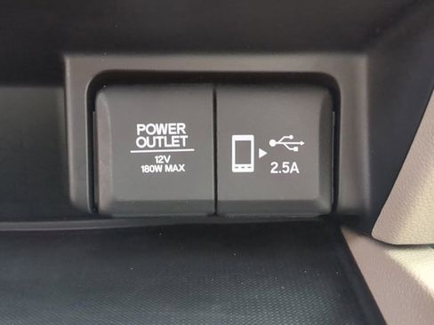 Used 2021 Honda Pilot Touring image 21