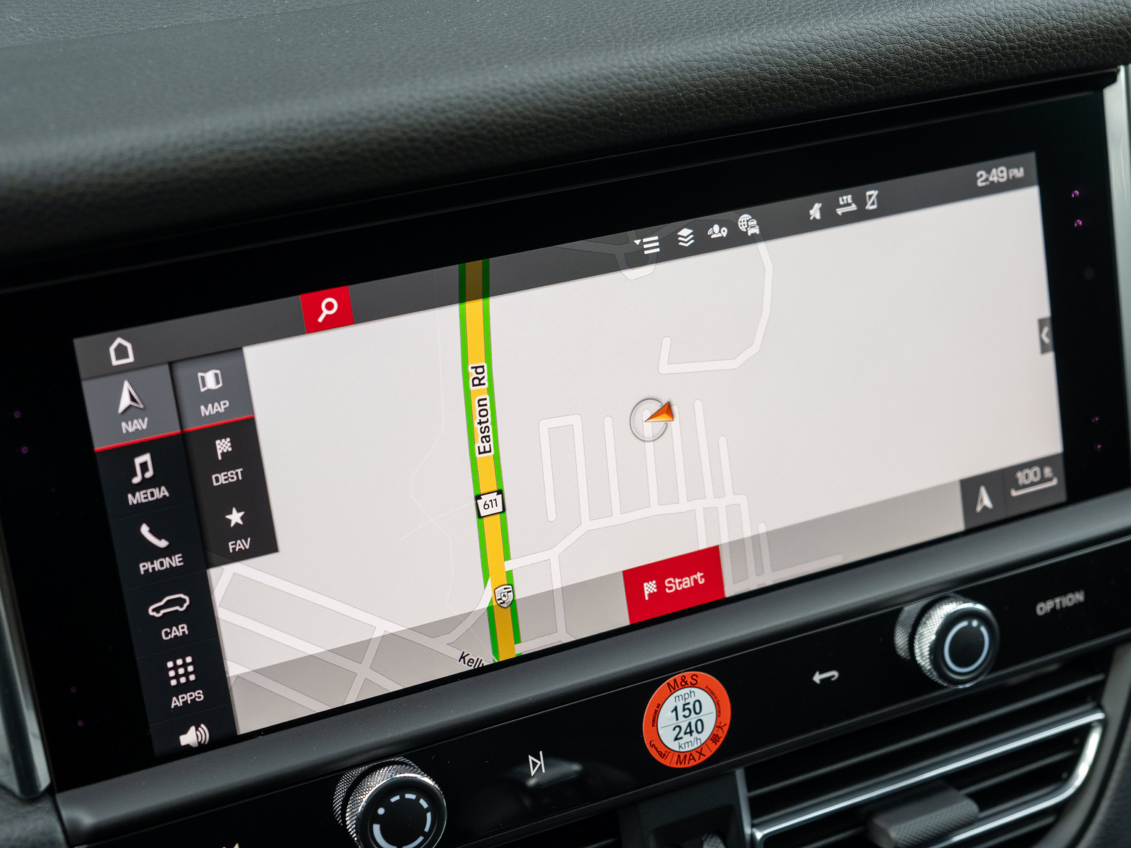 Certified 2026 Porsche Macan AWD/4WD image 31