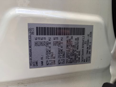 Used 2023 Nissan Rogue S FWD image 31