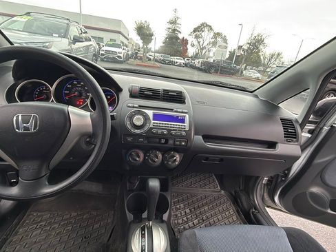 Used 2007 Honda Fit image 4
