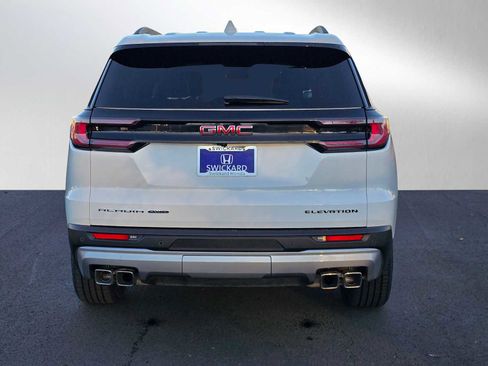 Used 2024 GMC Acadia Elevation image 4