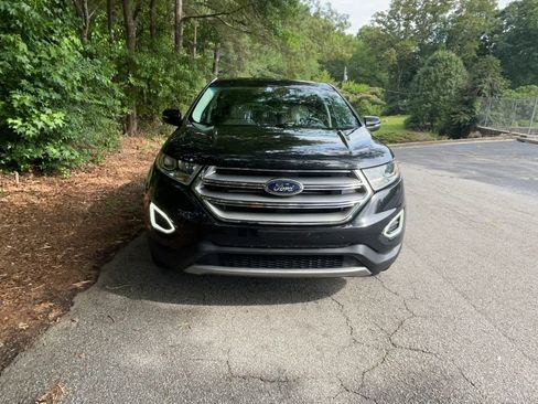 Used 2015 Ford Edge Titanium w/ Technology Package FWD image 13
